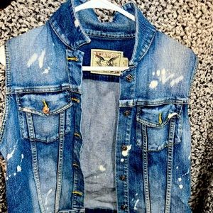 DENIM VEST 🔥